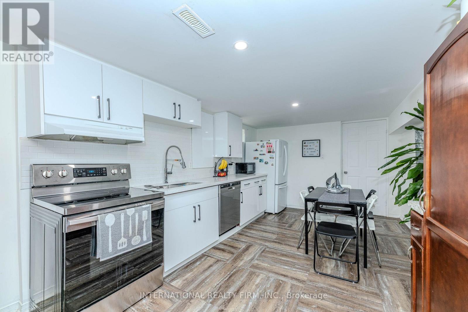 1291 Consort Crescent, Burlington, Ontario  L7M 1J8 - Photo 34 - W13781908