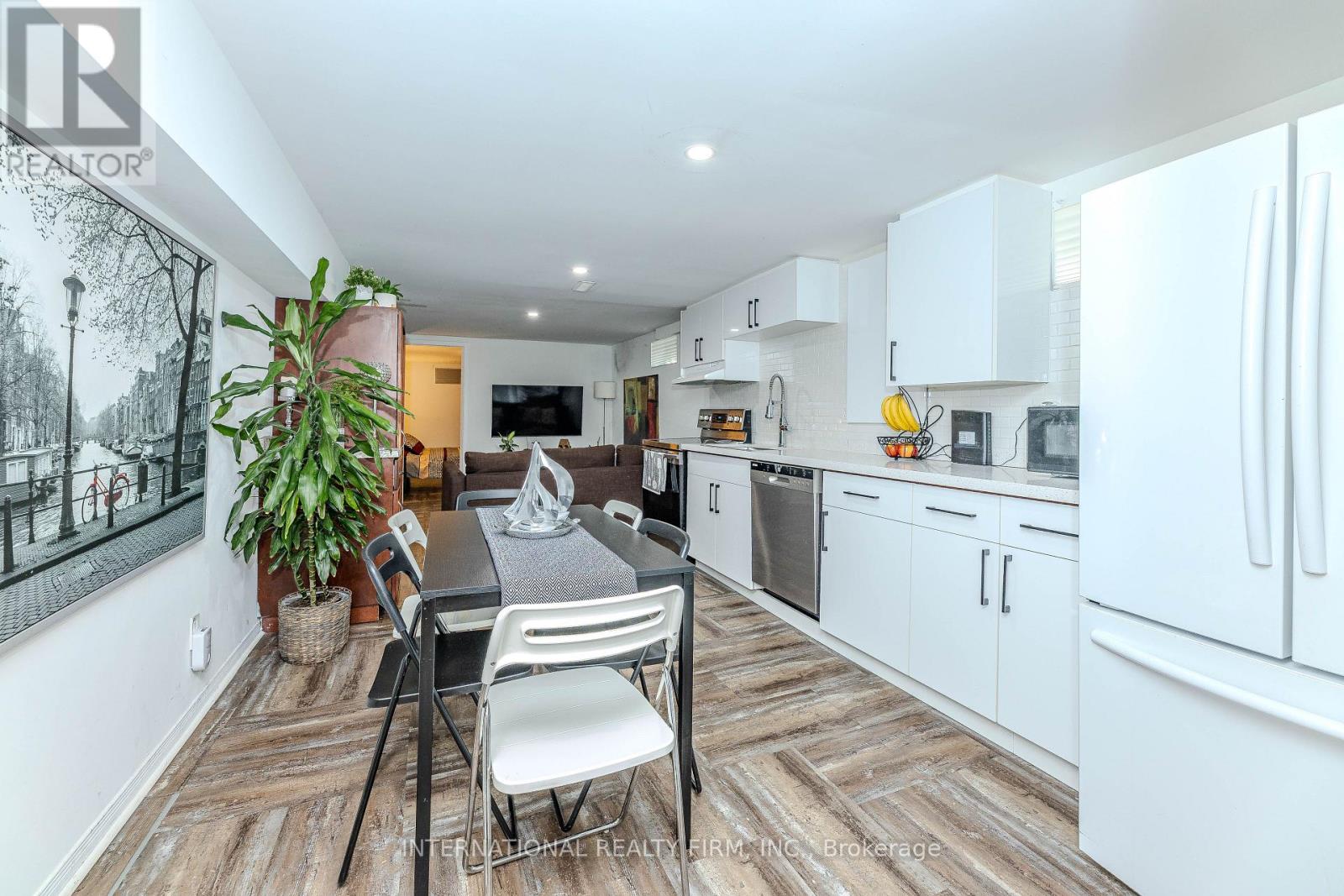 1291 Consort Crescent, Burlington, Ontario  L7M 1J8 - Photo 32 - W13781908