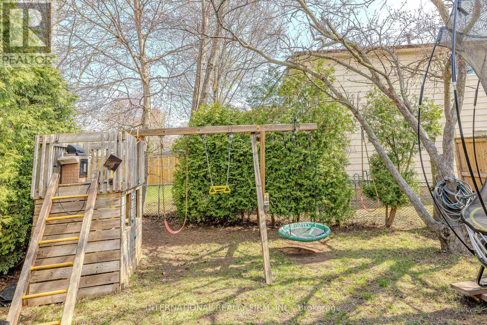 1291 Consort Crescent, Burlington, Ontario  L7M 1J8 - Photo 49 - W13781908