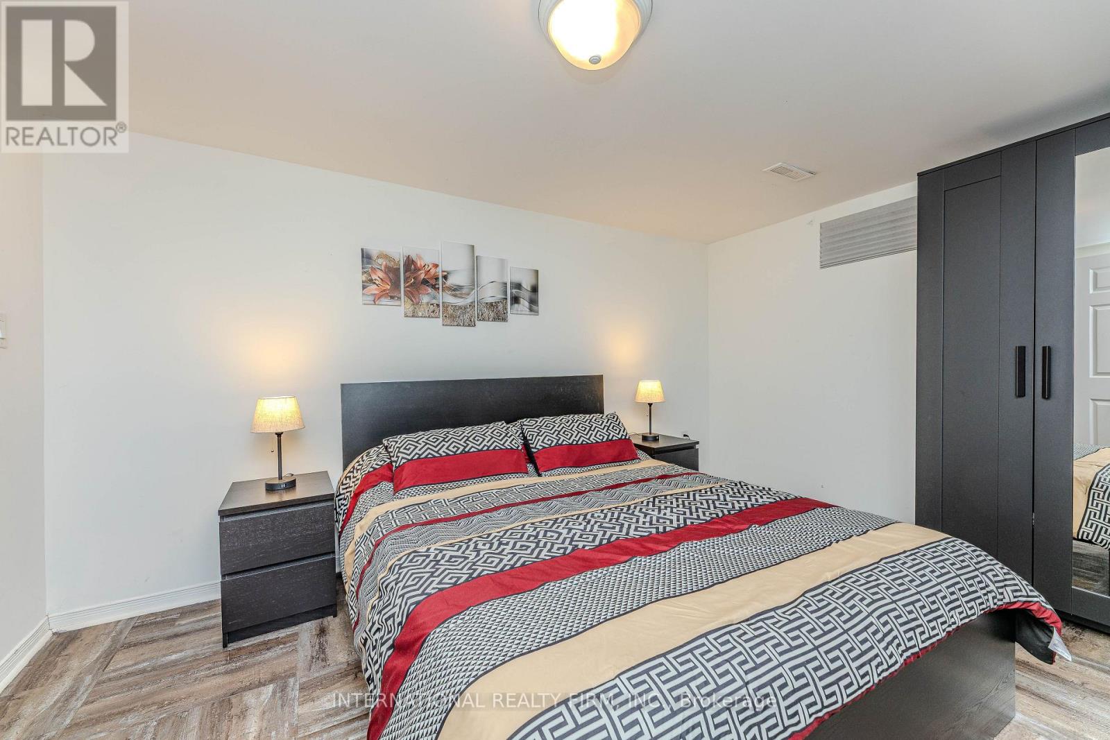 1291 Consort Crescent, Burlington, Ontario  L7M 1J8 - Photo 39 - W13781908
