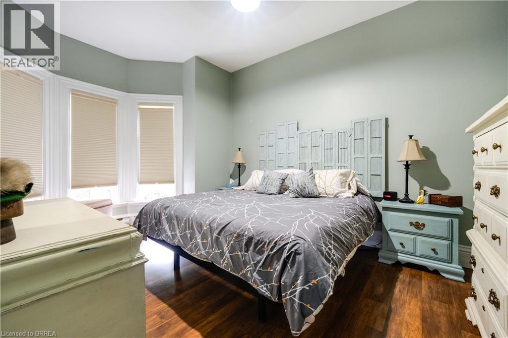 72 Pearl Street, Brantford, Ontario  N3T 3N7 - Photo 31 - 40862056