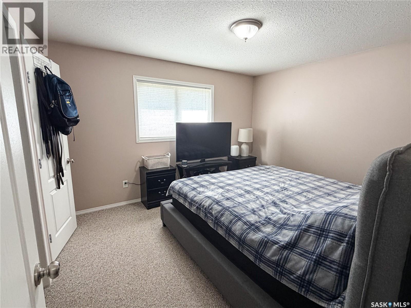604 7th Avenue W, Meadow Lake, Saskatchewan  S9X 1B1 - Photo 11 - SK048321