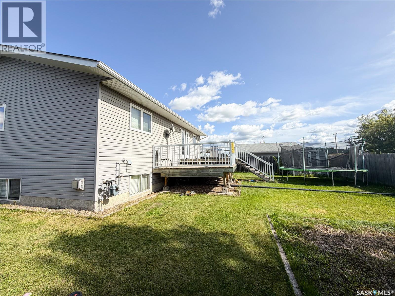 604 7th Avenue W, Meadow Lake, Saskatchewan  S9X 1B1 - Photo 25 - SK048321