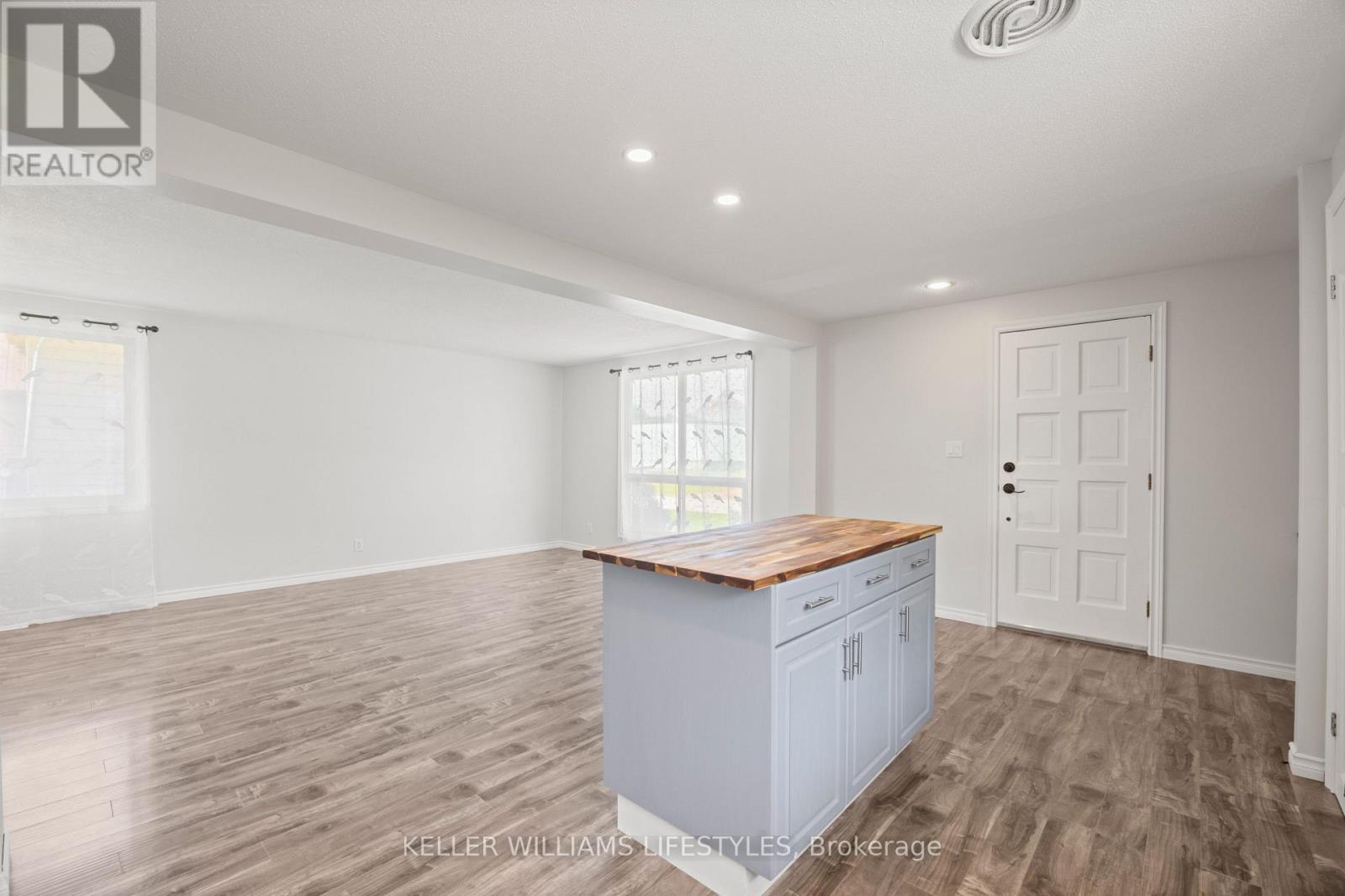 131 Prince Street, North Middlesex, Ontario  N0M 2K0 - Photo 11 - X13781982