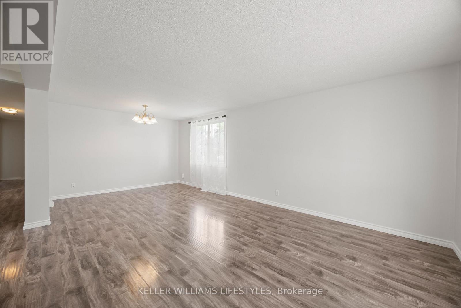 131 Prince Street, North Middlesex, Ontario  N0M 2K0 - Photo 13 - X13781982