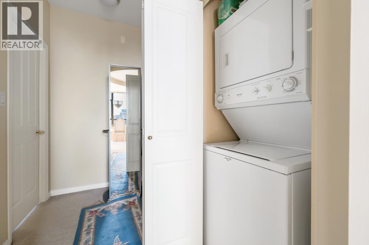 Listing Picture 13 of 36 : 2305 6837 STATION HILL DRIVE, Burnaby / 本拿比 - 魯藝地產 Yvonne Lu Group - MLS Medallion Club Member
