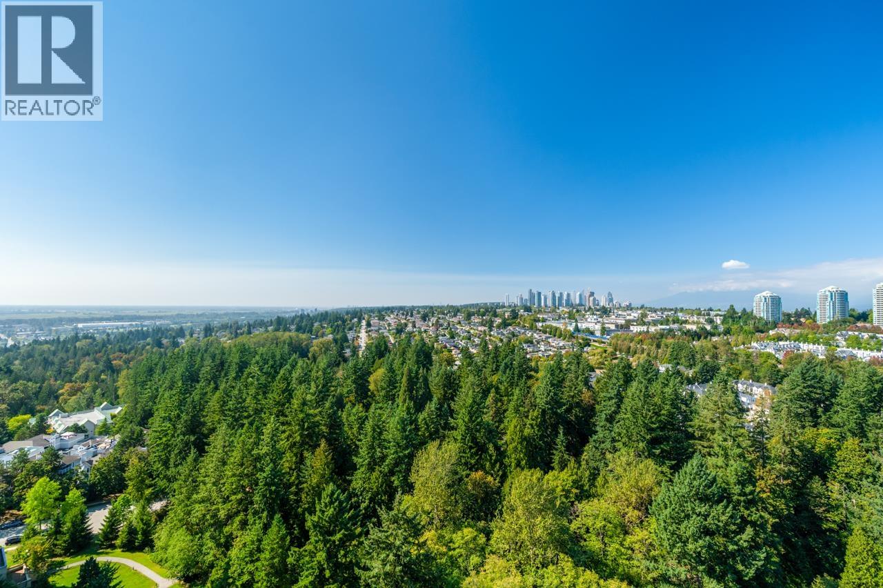 Listing Picture 24 of 36 : 2305 6837 STATION HILL DRIVE, Burnaby / 本拿比 - 魯藝地產 Yvonne Lu Group - MLS Medallion Club Member