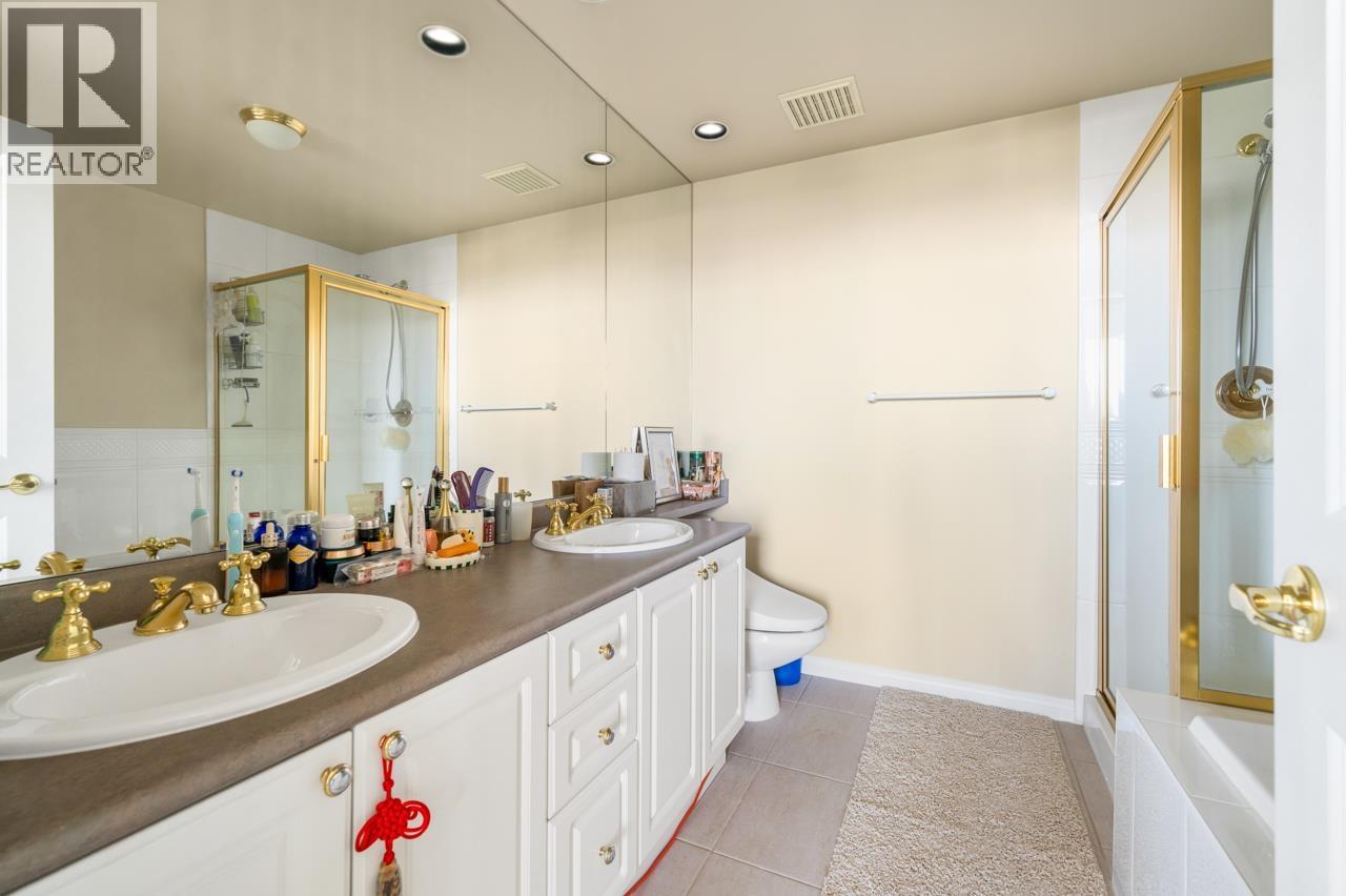 Listing Picture 10 of 36 : 2305 6837 STATION HILL DRIVE, Burnaby / 本拿比 - 魯藝地產 Yvonne Lu Group - MLS Medallion Club Member
