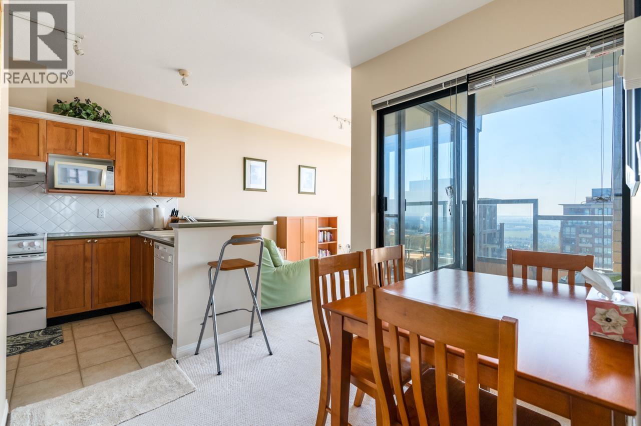 Listing Picture 18 of 36 : 2305 6837 STATION HILL DRIVE, Burnaby / 本拿比 - 魯藝地產 Yvonne Lu Group - MLS Medallion Club Member