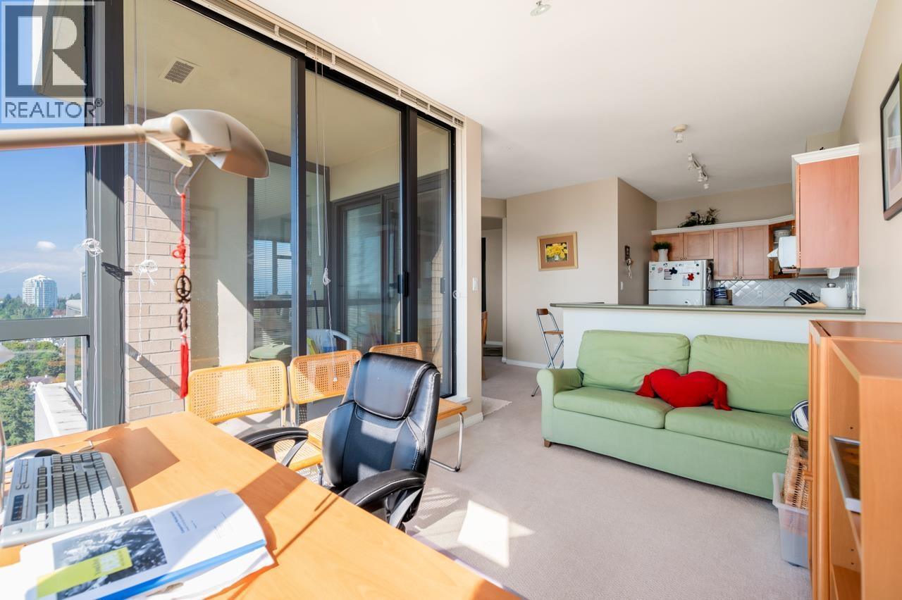 Listing Picture 19 of 36 : 2305 6837 STATION HILL DRIVE, Burnaby / 本拿比 - 魯藝地產 Yvonne Lu Group - MLS Medallion Club Member