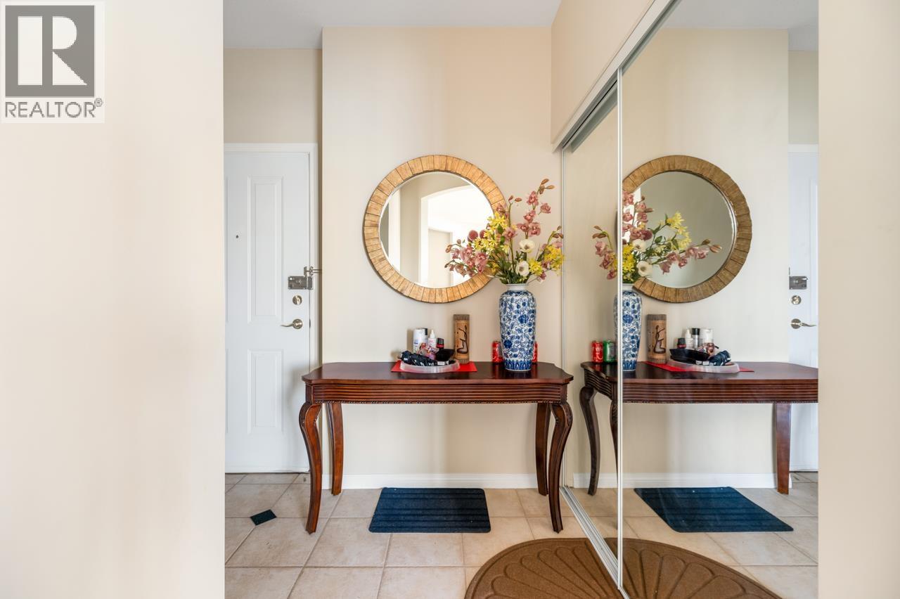 Listing Picture 20 of 36 : 2305 6837 STATION HILL DRIVE, Burnaby / 本拿比 - 魯藝地產 Yvonne Lu Group - MLS Medallion Club Member