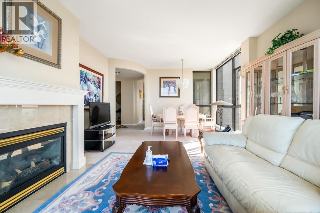 Listing Picture 6 of 36 : 2305 6837 STATION HILL DRIVE, Burnaby / 本拿比 - 魯藝地產 Yvonne Lu Group - MLS Medallion Club Member