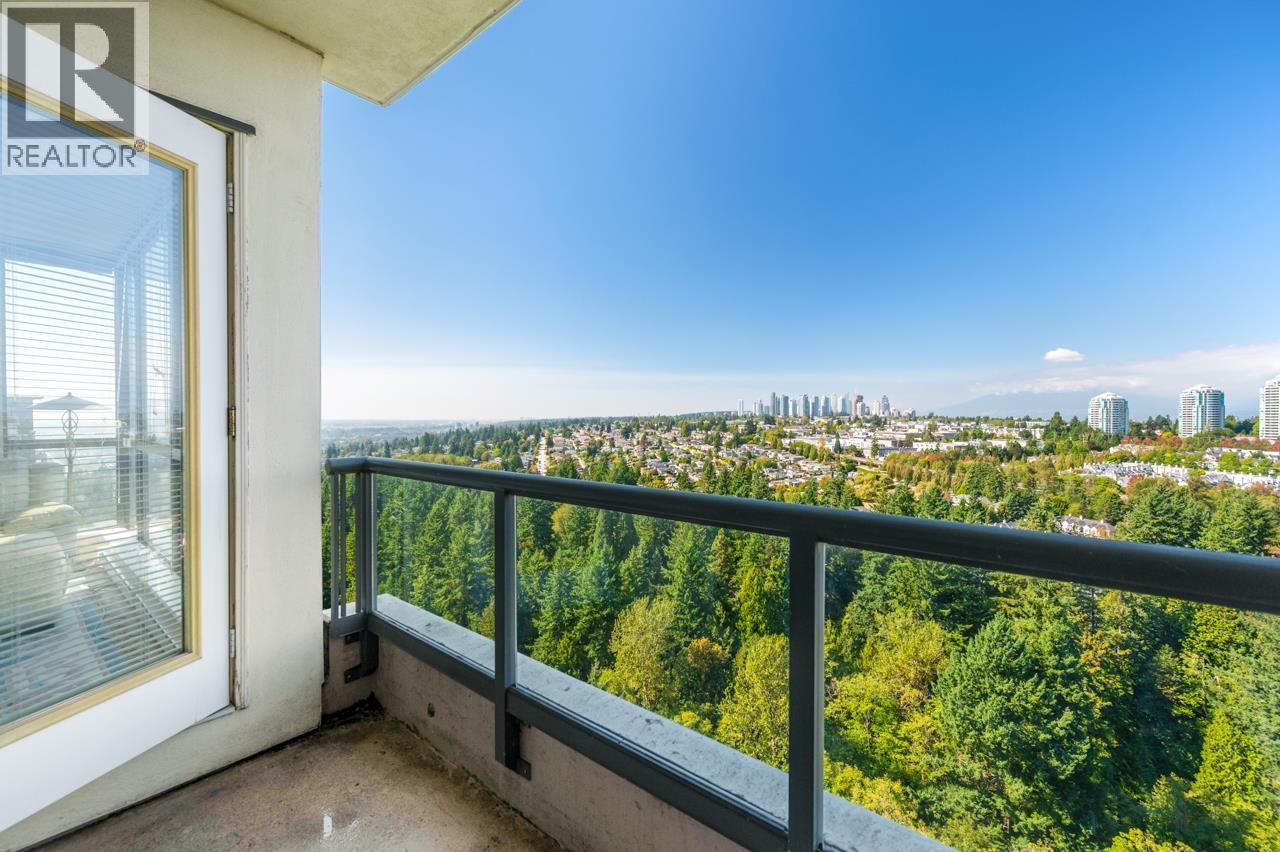 Listing Picture 22 of 36 : 2305 6837 STATION HILL DRIVE, Burnaby / 本拿比 - 魯藝地產 Yvonne Lu Group - MLS Medallion Club Member