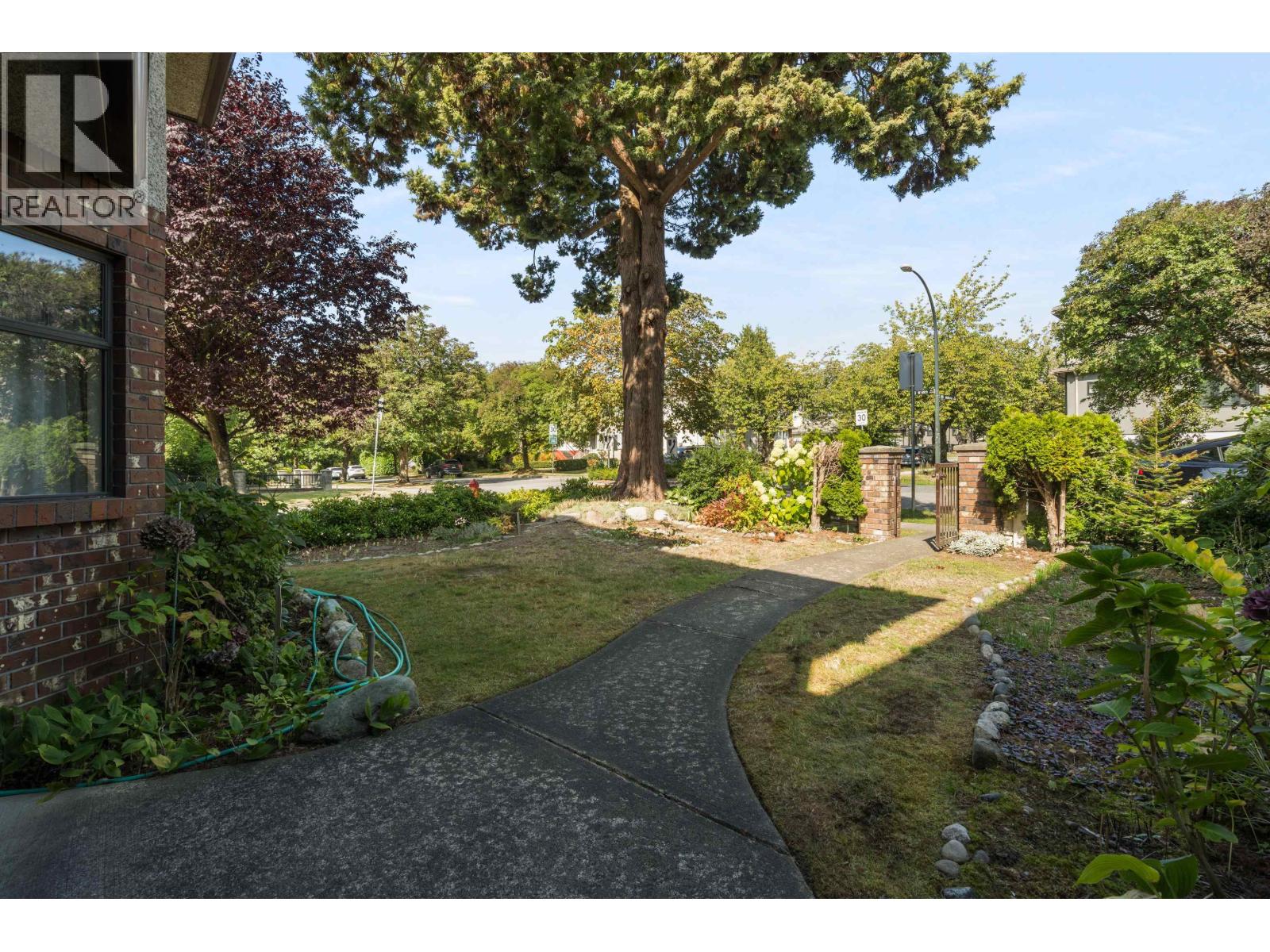 1594 W 68th Avenue, Vancouver, British Columbia V6P 2V5 - Photo 35 - R3164846