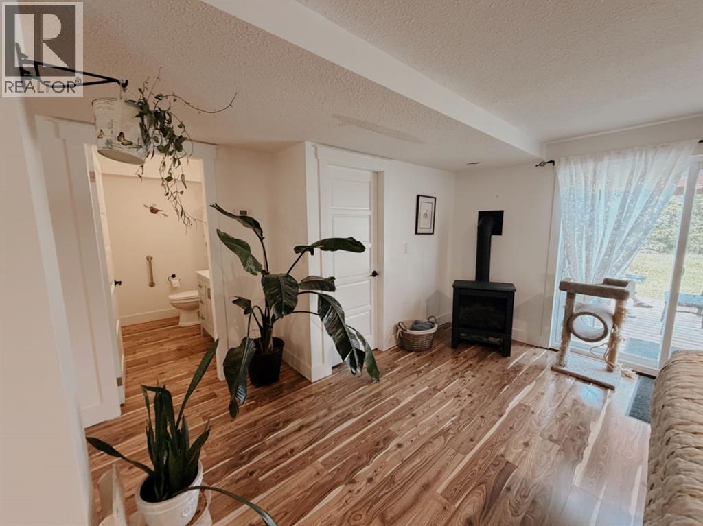 1101 6 Street SW, Sundre, Alberta  T0M 1X0 - Photo 22 - A2327643