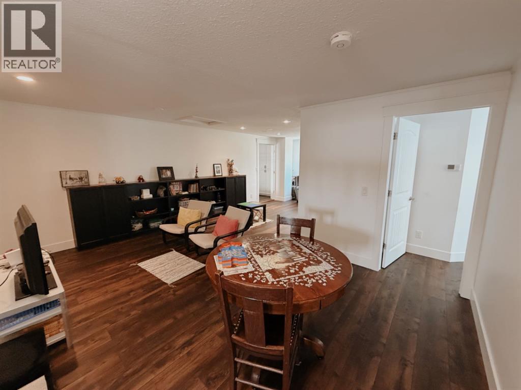 1101 6 Street SW, Sundre, Alberta  T0M 1X0 - Photo 35 - A2327643