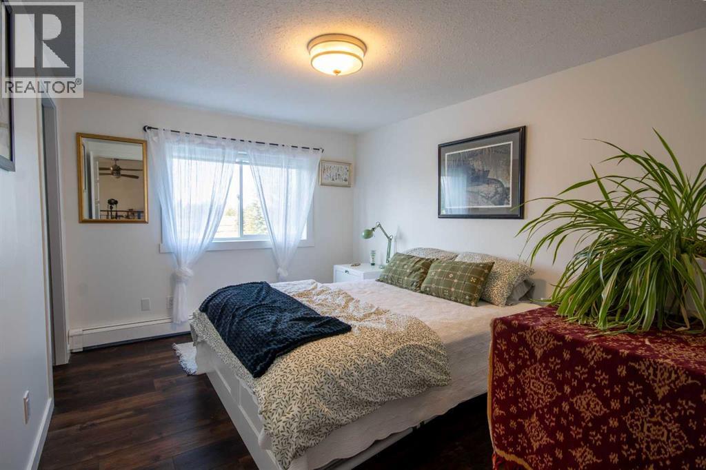 1101 6 Street SW, Sundre, Alberta  T0M 1X0 - Photo 31 - A2327643