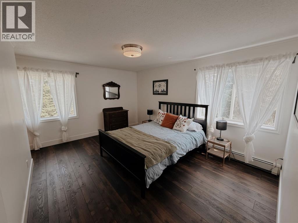 1101 6 Street SW, Sundre, Alberta  T0M 1X0 - Photo 45 - A2327643
