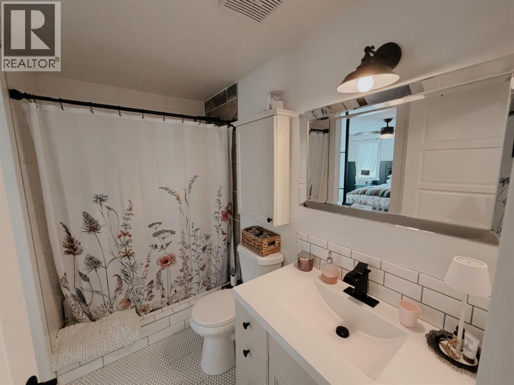 1101 6 Street SW, Sundre, Alberta  T0M 1X0 - Photo 32 - A2327643