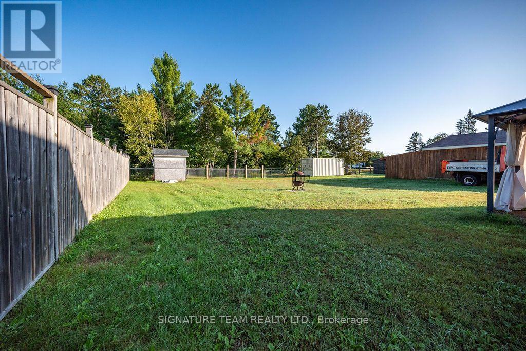 32 Herman Street, Petawawa, Ontario  K8H 1W2 - Photo 39 - X13781956