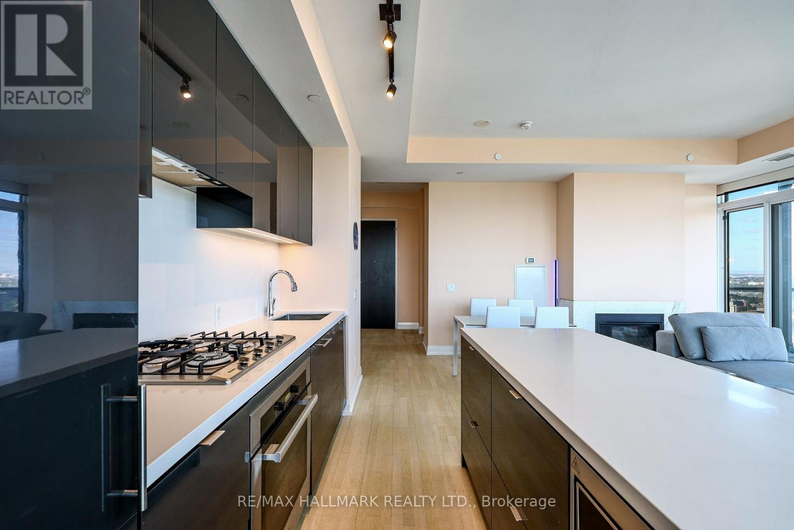 6005 - 7 Grenville Street, Toronto, Ontario  M4Y 0E9 - Photo 15 - C13782024