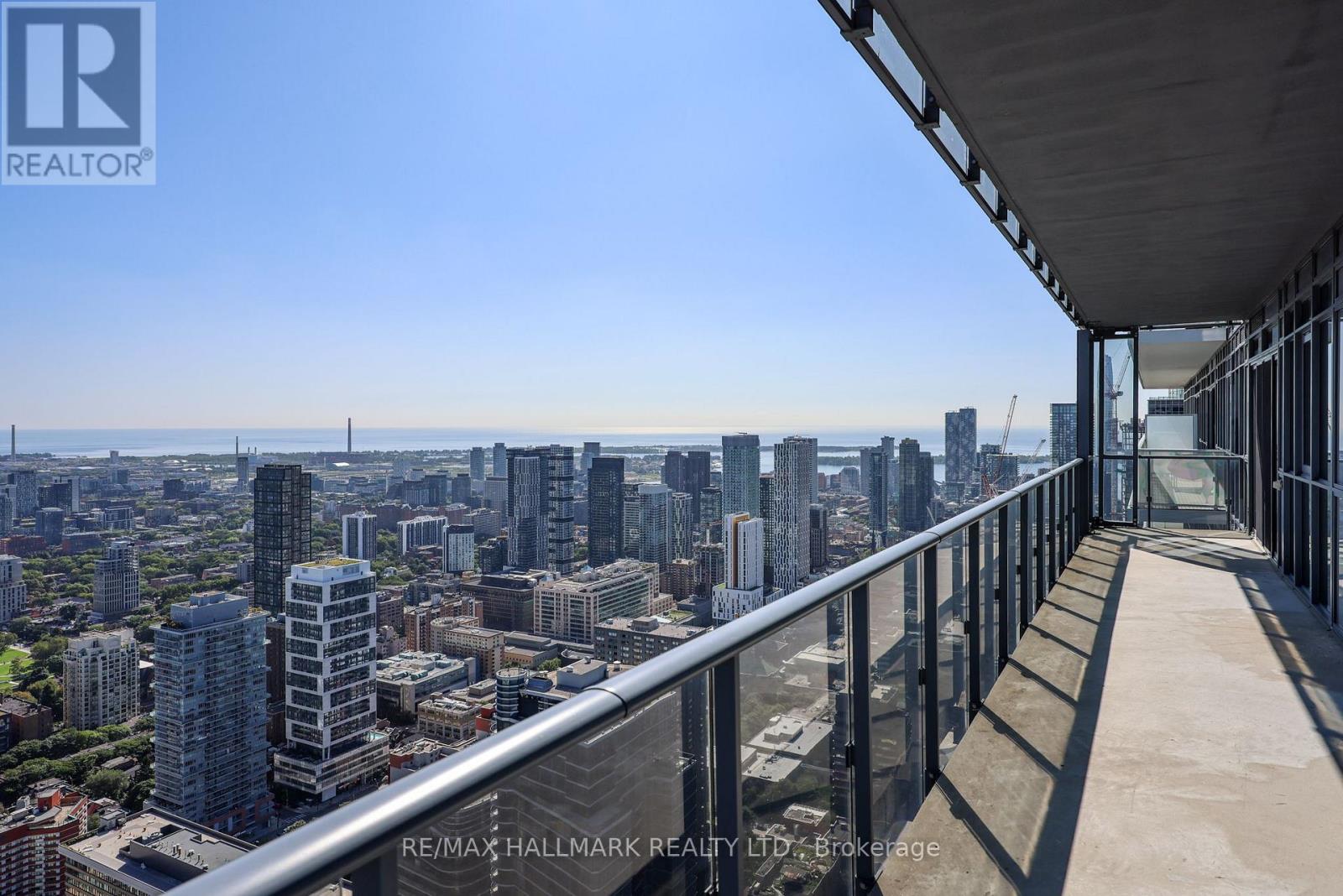 6005 - 7 Grenville Street, Toronto, Ontario  M4Y 0E9 - Photo 3 - C13782024
