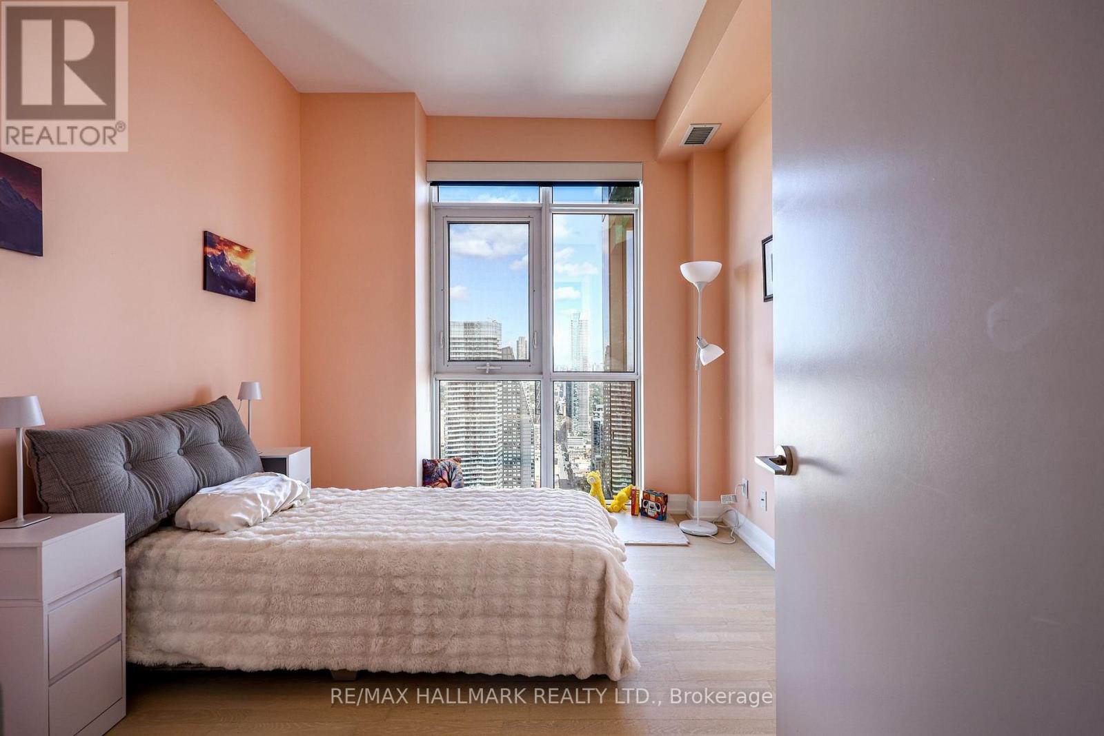 6005 - 7 Grenville Street, Toronto, Ontario  M4Y 0E9 - Photo 34 - C13782024
