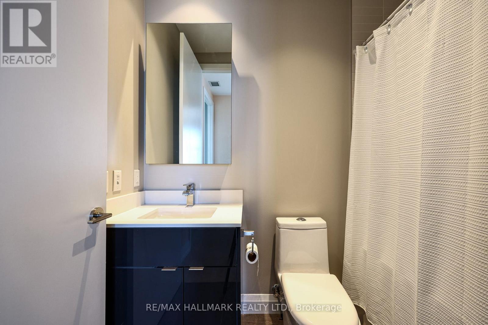 6005 - 7 Grenville Street, Toronto, Ontario  M4Y 0E9 - Photo 40 - C13782024