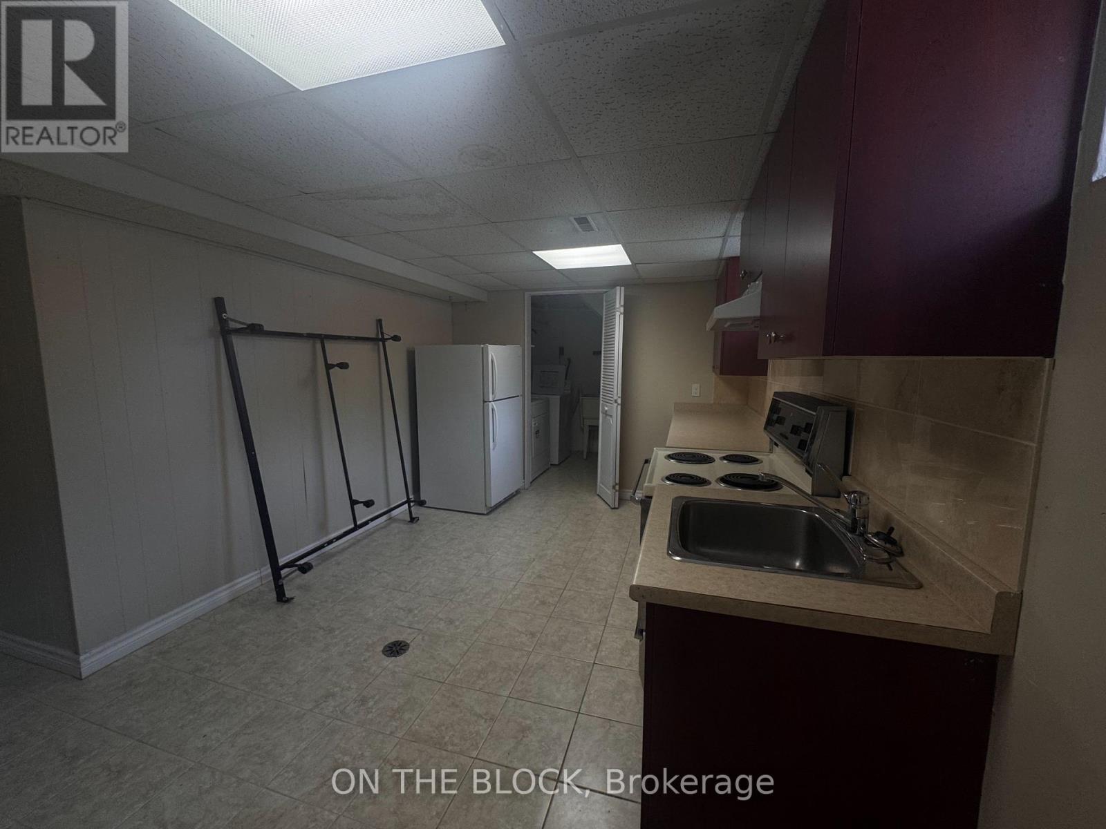 33 Harrington Crescent, Toronto, Ontario  M2M 2Y6 - Photo 6 - C13782048