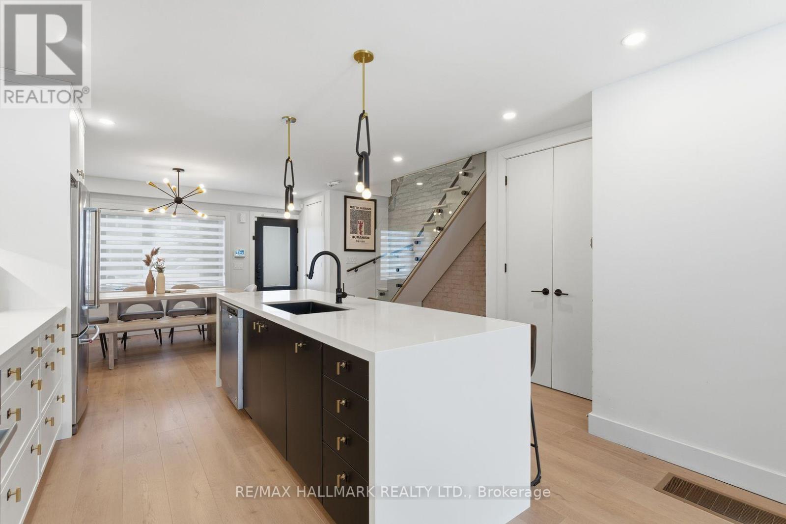 1709 Dundas Street E, Toronto, Ontario  M4L 1L7 - Photo 10 - E13781926