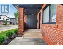 1709 DUNDAS STREET E, Toronto, Ontario