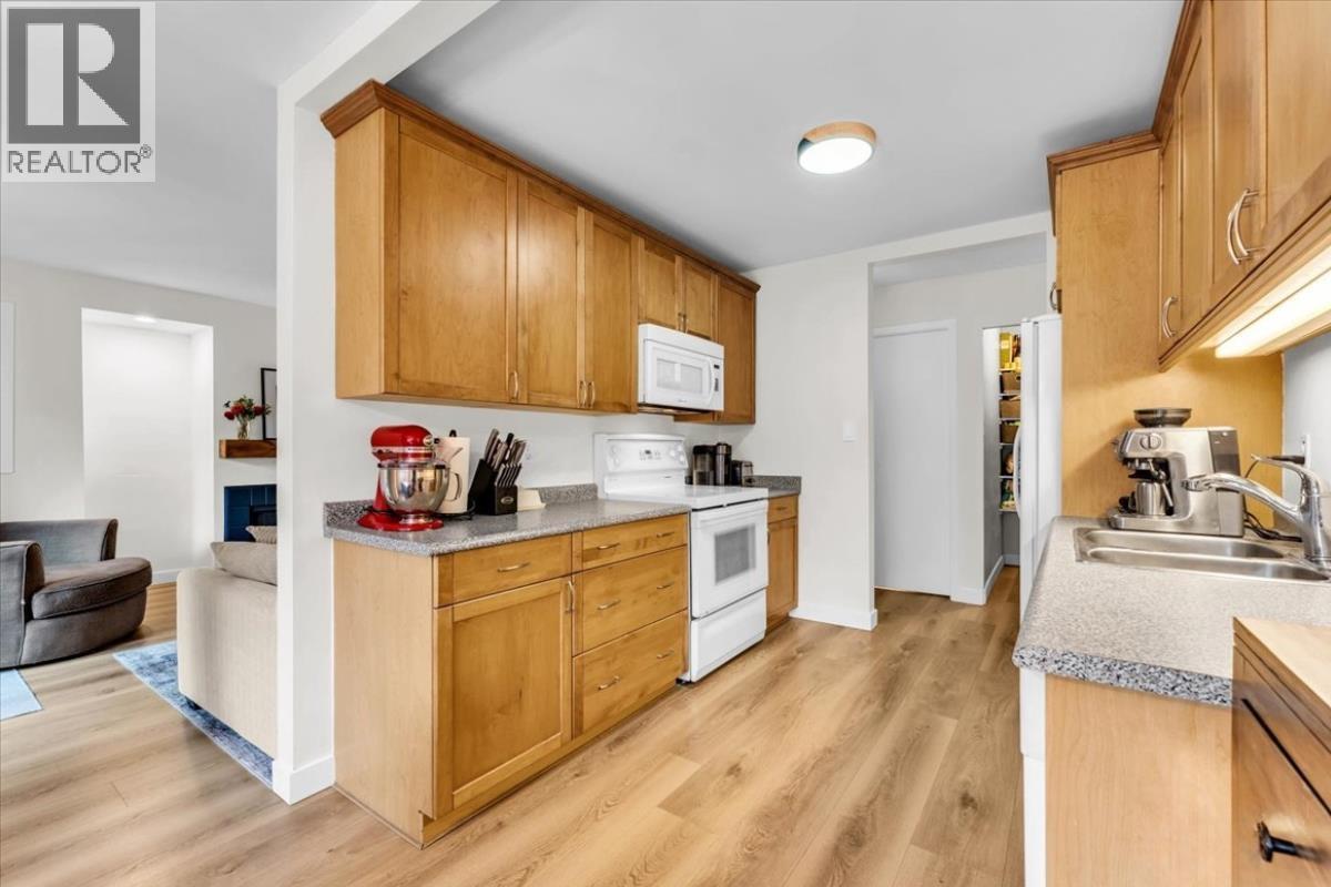 102 1935 W 1st Avenue, Vancouver, British Columbia  V6J 1G7 - Photo 10 - R3165030
