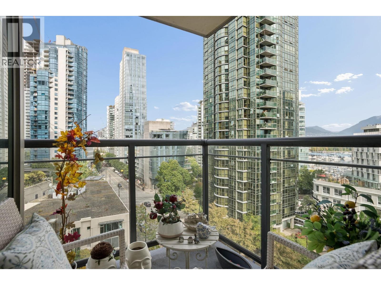 1005 1328 W Pender Street, Vancouver, British Columbia  V6E 4T1 - Photo 12 - R3165035