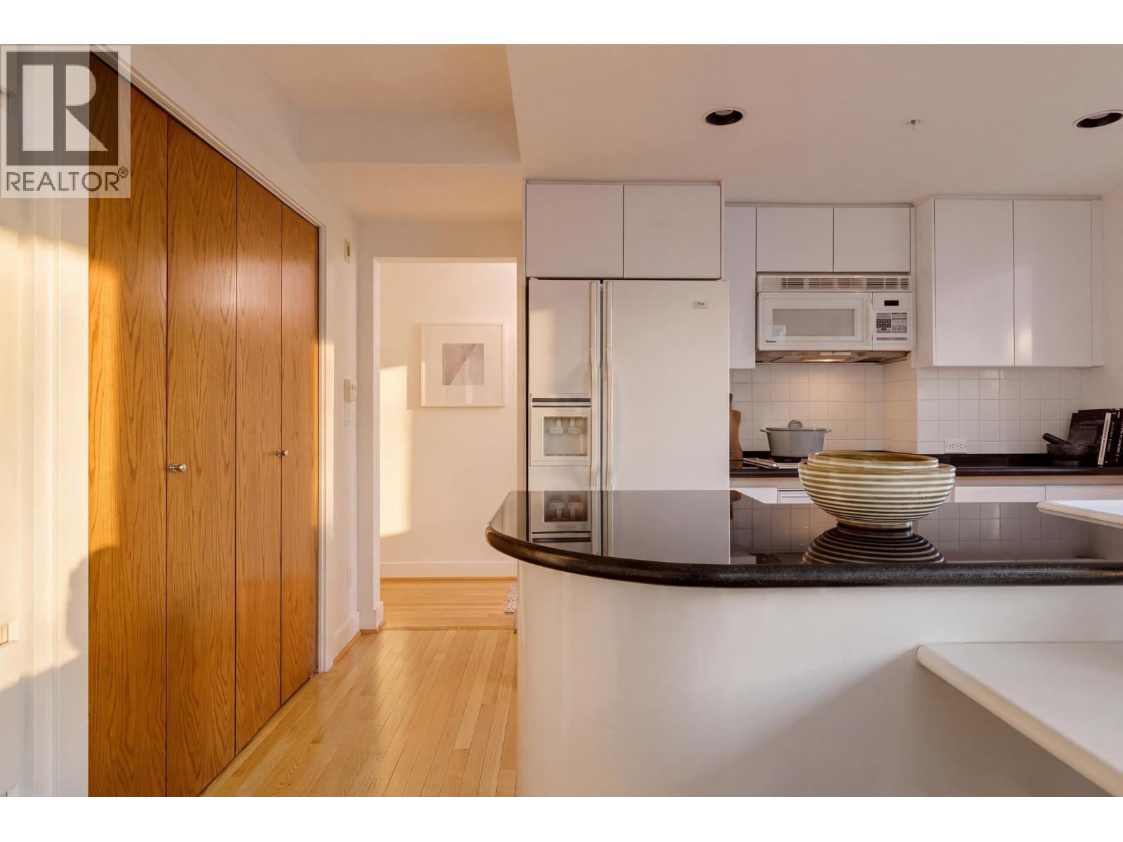300 1410 Bute Street, Vancouver, British Columbia V6E 2A7 - Photo 20 - R3165048