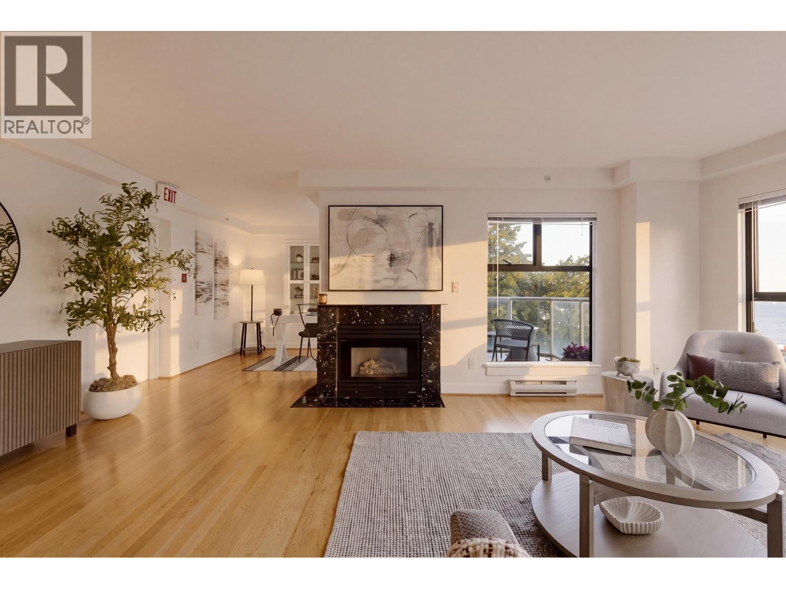 300 1410 Bute Street, Vancouver, British Columbia V6E 2A7 - Photo 3 - R3165048