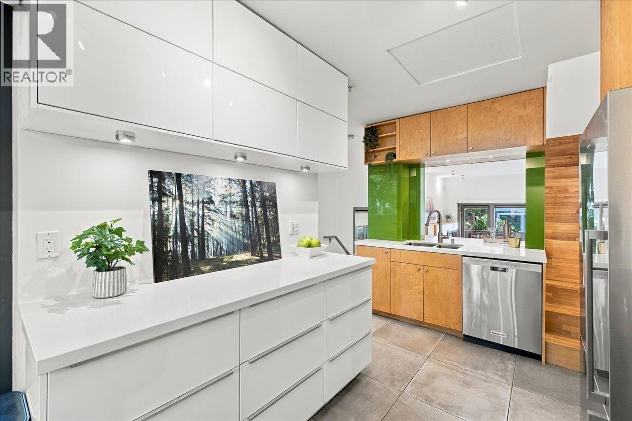 3008 Victoria Drive, Vancouver, British Columbia V5N 4M1 - Photo 11 - R3165064