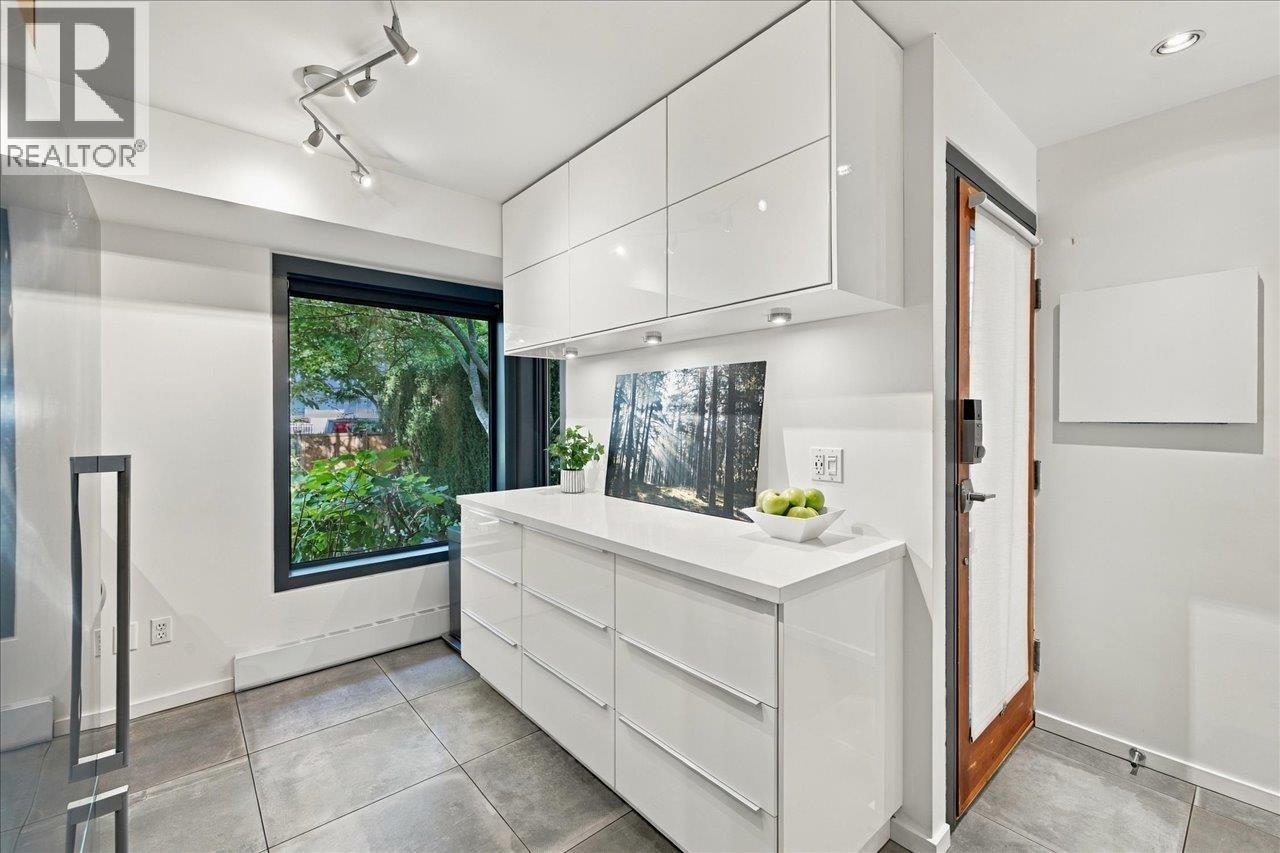 3008 Victoria Drive, Vancouver, British Columbia V5N 4M1 - Photo 13 - R3165064