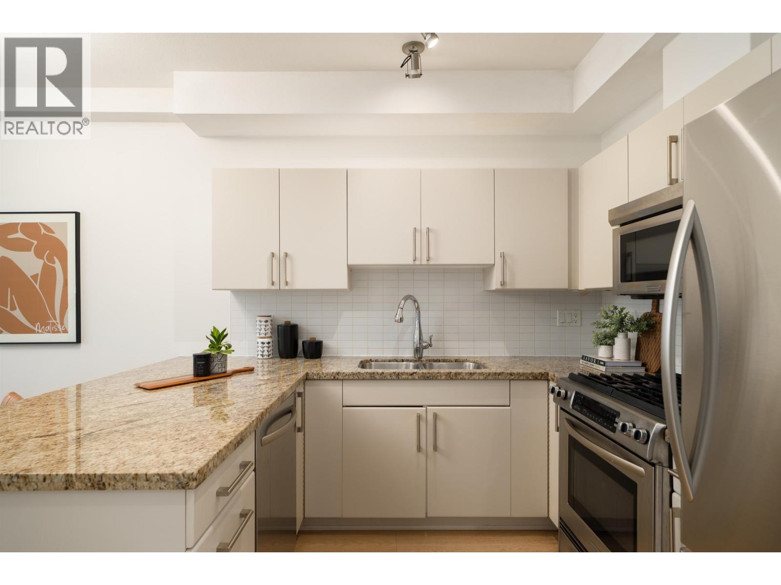 1835 Stainsbury Avenue, Vancouver, British Columbia V5N 2M6 - Photo 9 - R3165075