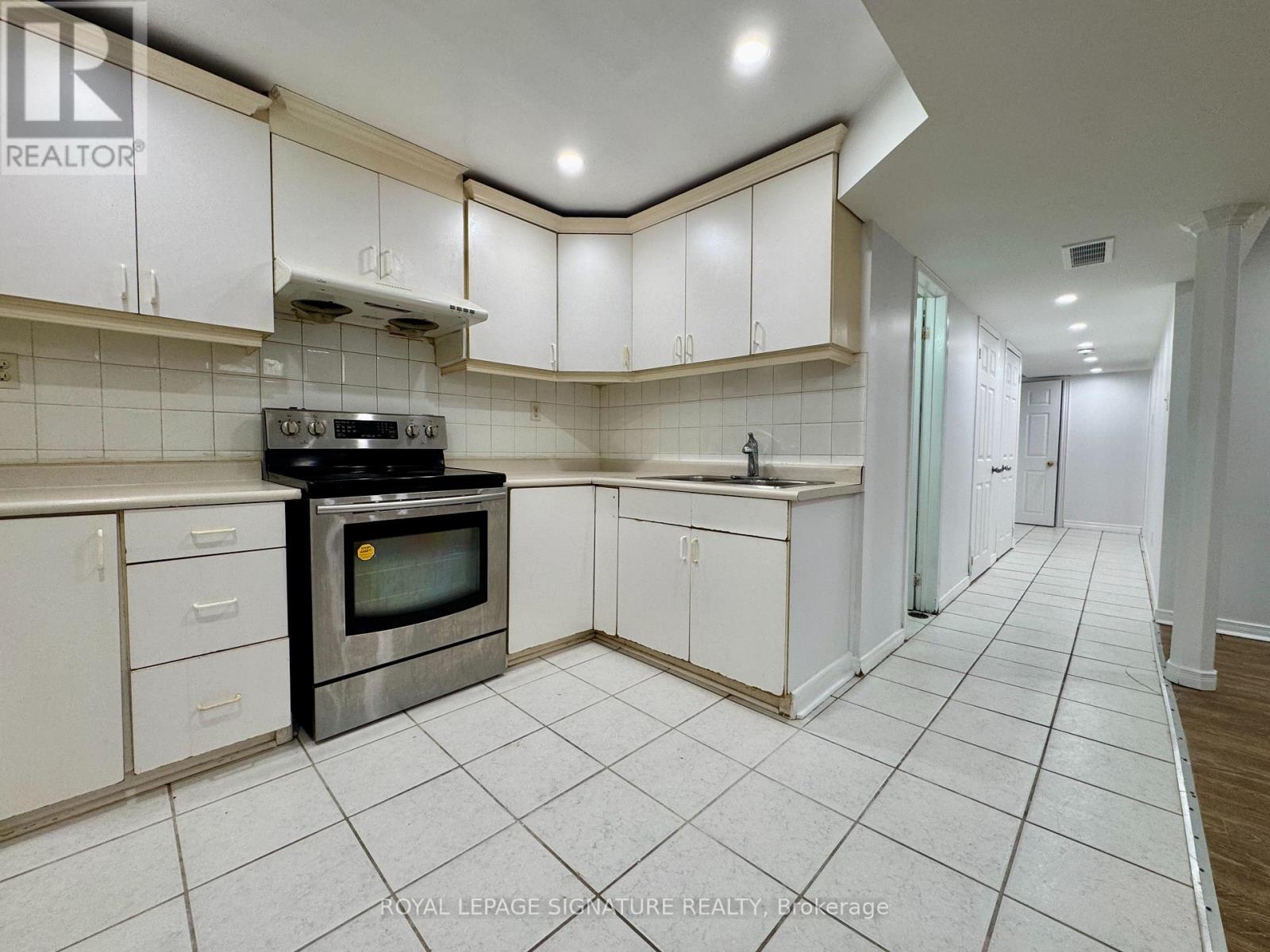 Bsmt - 7 Timbers Circle, Markham, Ontario  L3S 1G1 - Photo 4 - N13782026