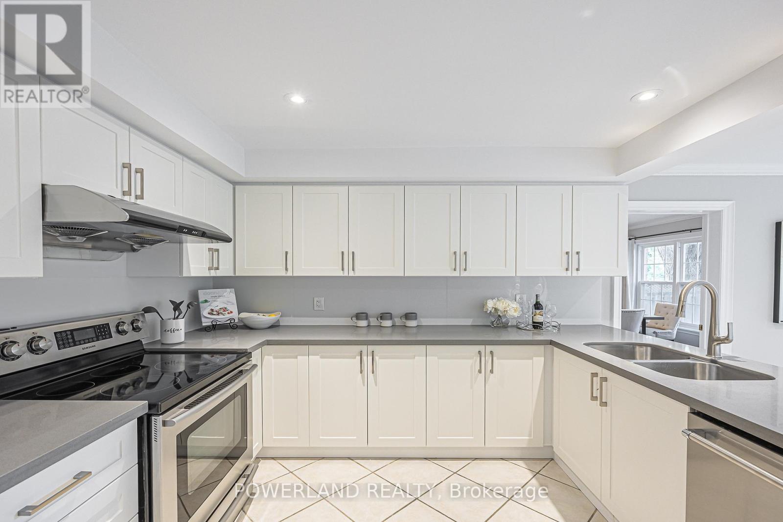 61 Addington Square, Markham, Ontario  L3R 7N2 - Photo 14 - N13782032