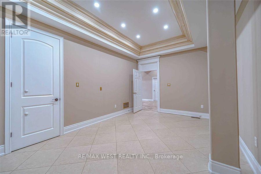 Main Floor - 83 Elm Avenue, Richmond Hill, Ontario  L4C 6K8 - Photo 12 - N13782062