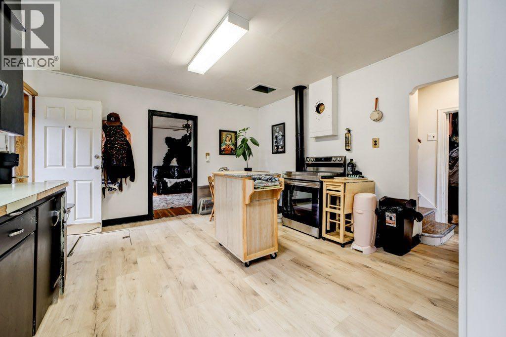 20638 24 Avenue, Bellevue, Alberta  T0K 0C0 - Photo 11 - A2344739