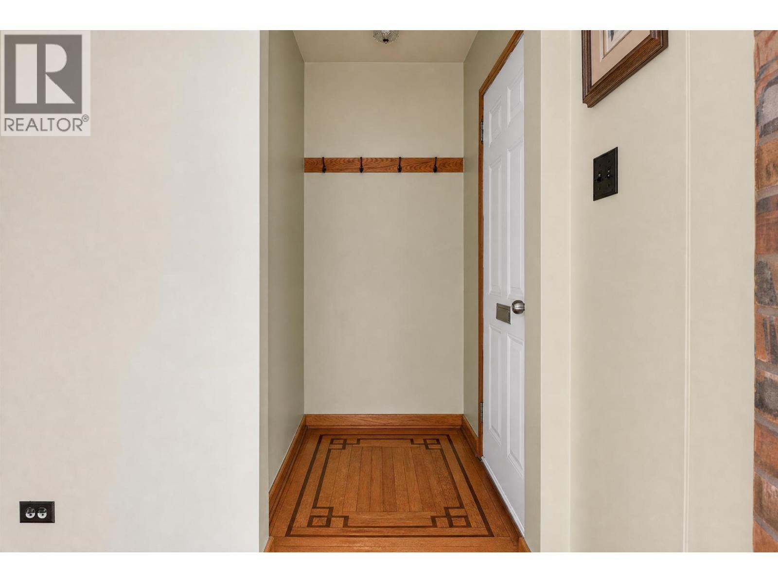 4205 Pender Street, Burnaby, British Columbia  V5C 2M4 - Photo 15 - R3165057