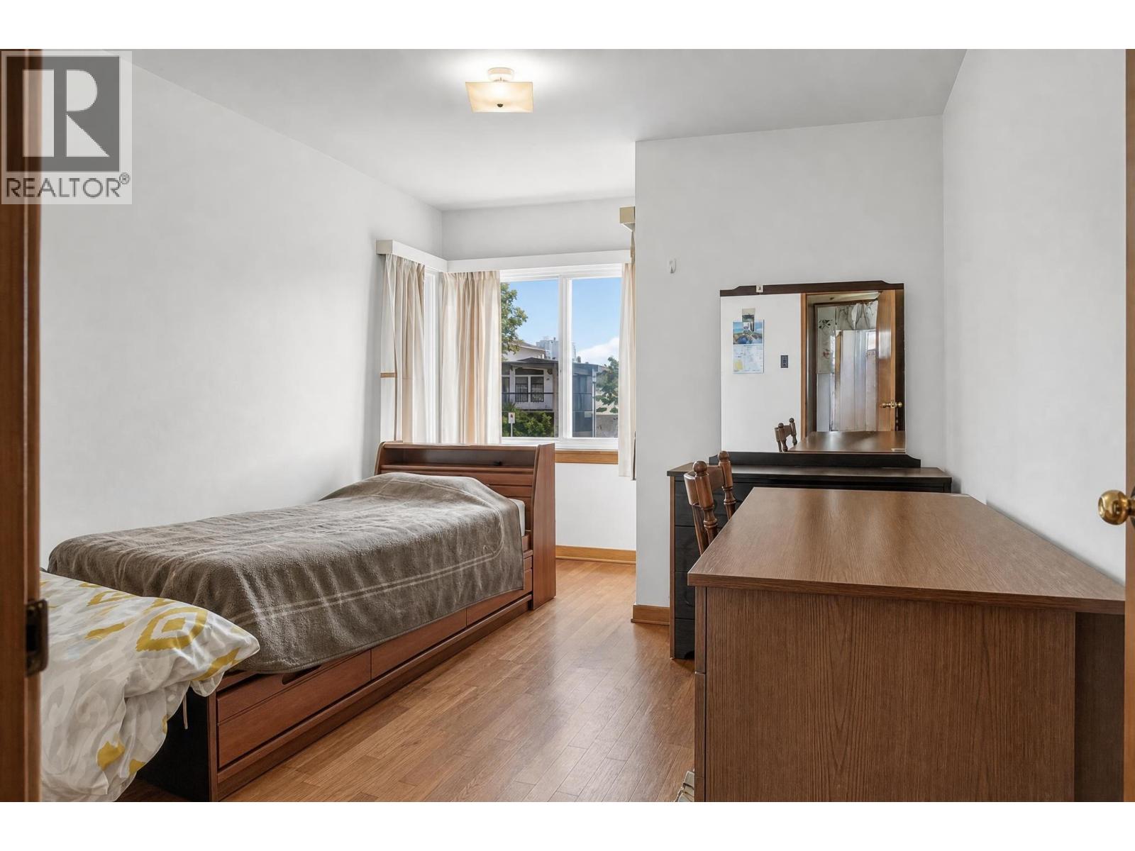 4205 Pender Street, Burnaby, British Columbia  V5C 2M4 - Photo 18 - R3165057