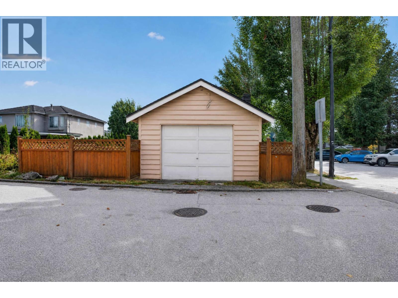 4205 Pender Street, Burnaby, British Columbia  V5C 2M4 - Photo 31 - R3165057