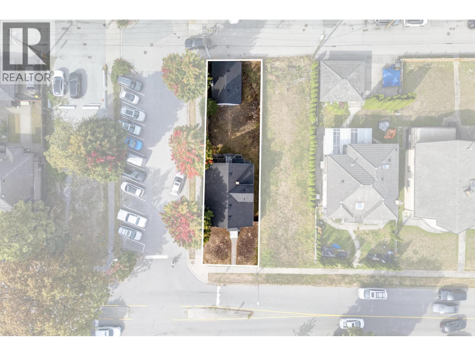 4205 Pender Street, Burnaby, British Columbia  V5C 2M4 - Photo 5 - R3165057