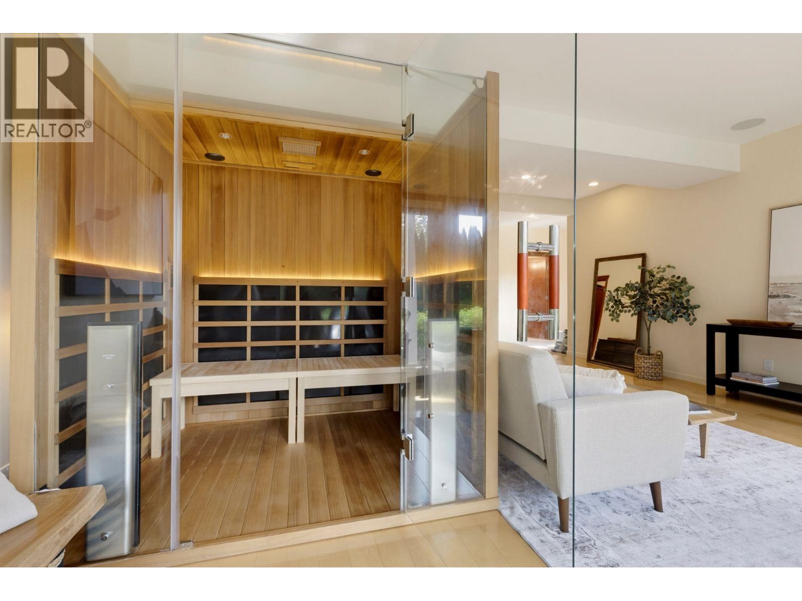 141 E Windsor Road, North Vancouver, British Columbia  V7N 1J9 - Photo 30 - R3165061