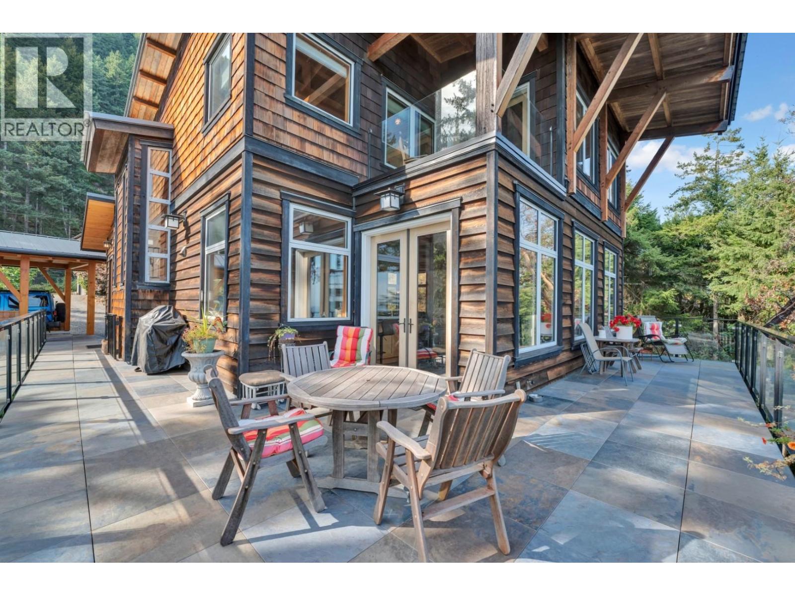 687 Channelview Drive, Bowen Island, British Columbia  V0N 1G1 - Photo 34 - R3165074