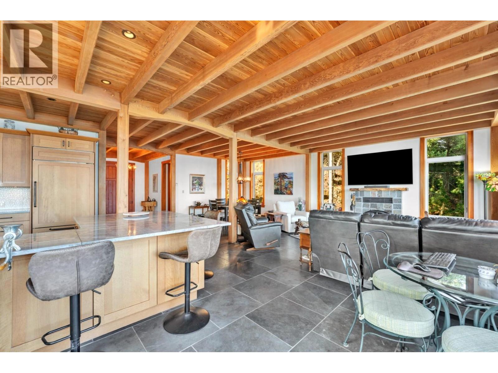 687 Channelview Drive, Bowen Island, British Columbia  V0N 1G1 - Photo 8 - R3165074