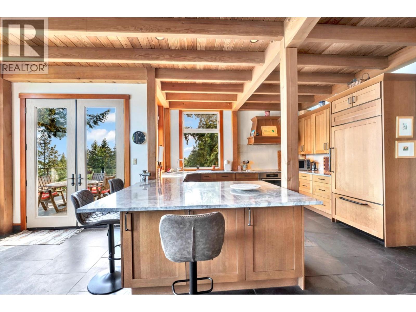 687 Channelview Drive, Bowen Island, British Columbia  V0N 1G1 - Photo 9 - R3165074